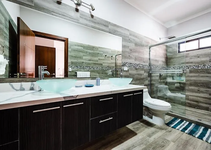 Private Pool Villa, 5min Walk To & Dining Playa Flamingo